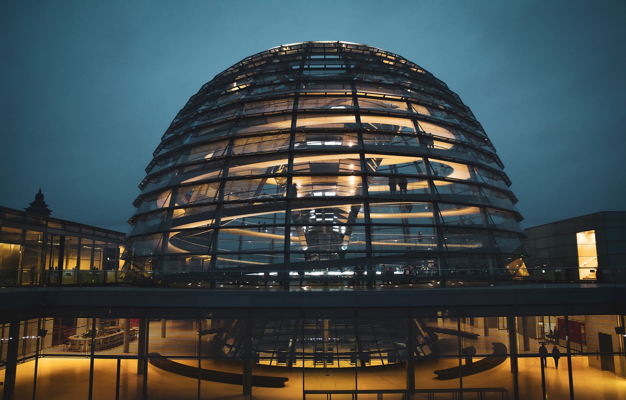 Ein Foto der Kuppel des Reichstages